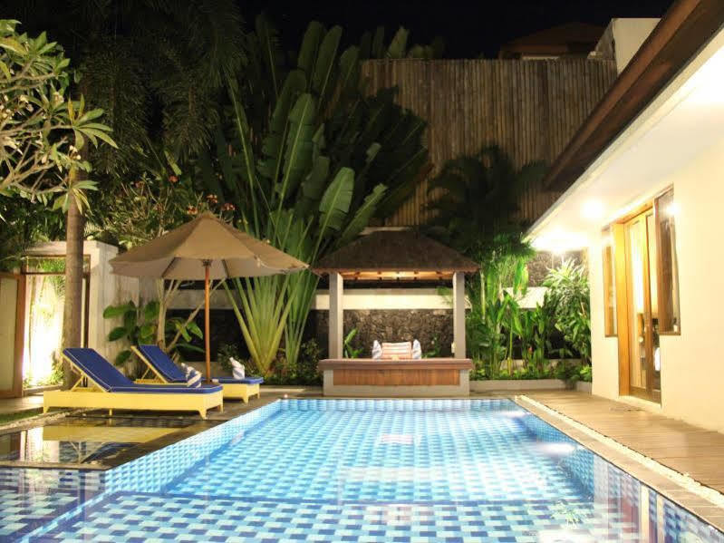 Villa Travis Seminyak  Exterior photo